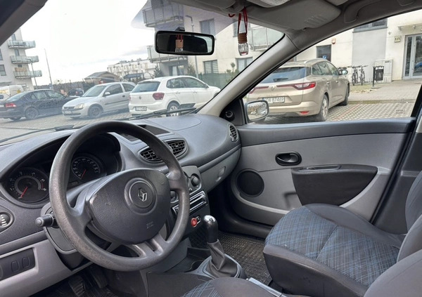 Renault Clio cena 6900 przebieg: 284628, rok produkcji 2006 z Kraków małe 46